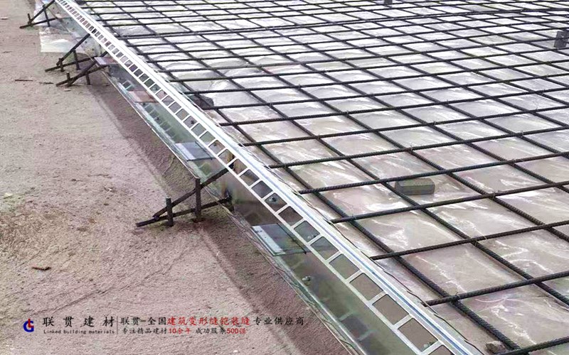 思茅市LG160-3000镀锌钢板铠装缝案例